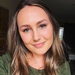 Meet your Posher, Lily